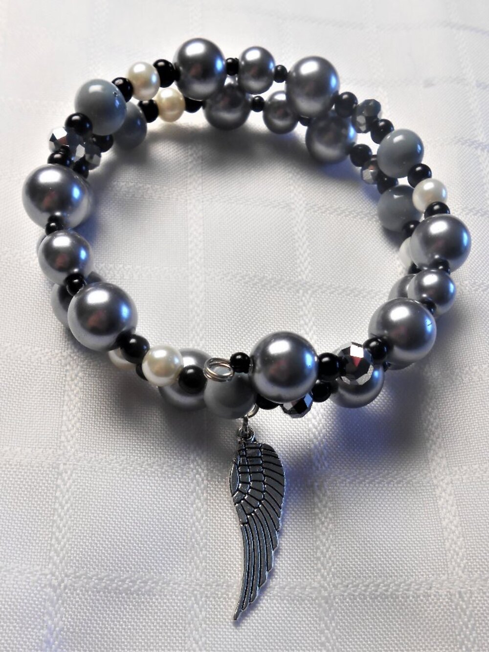 Handmade jewelry set with memory wire bracelets and earrings No. 27